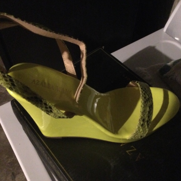 Shoes - Picture 2 of 2